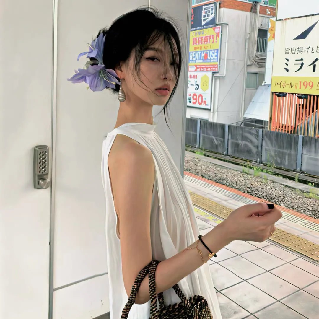 山林中头一个女人